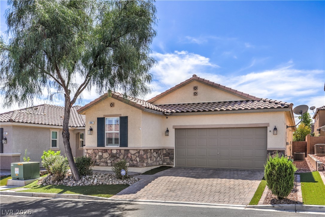 9265 Valley Betica Avenue Property Photo 1