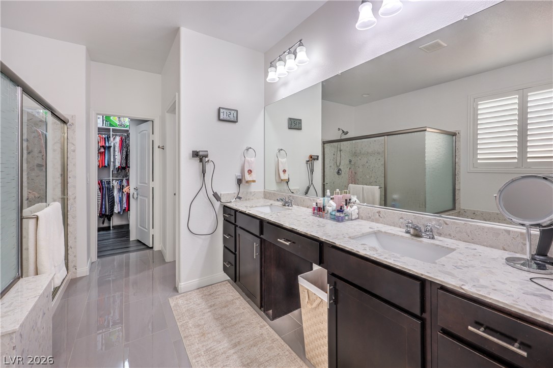 9265 Valley Betica Avenue Property Photo 16