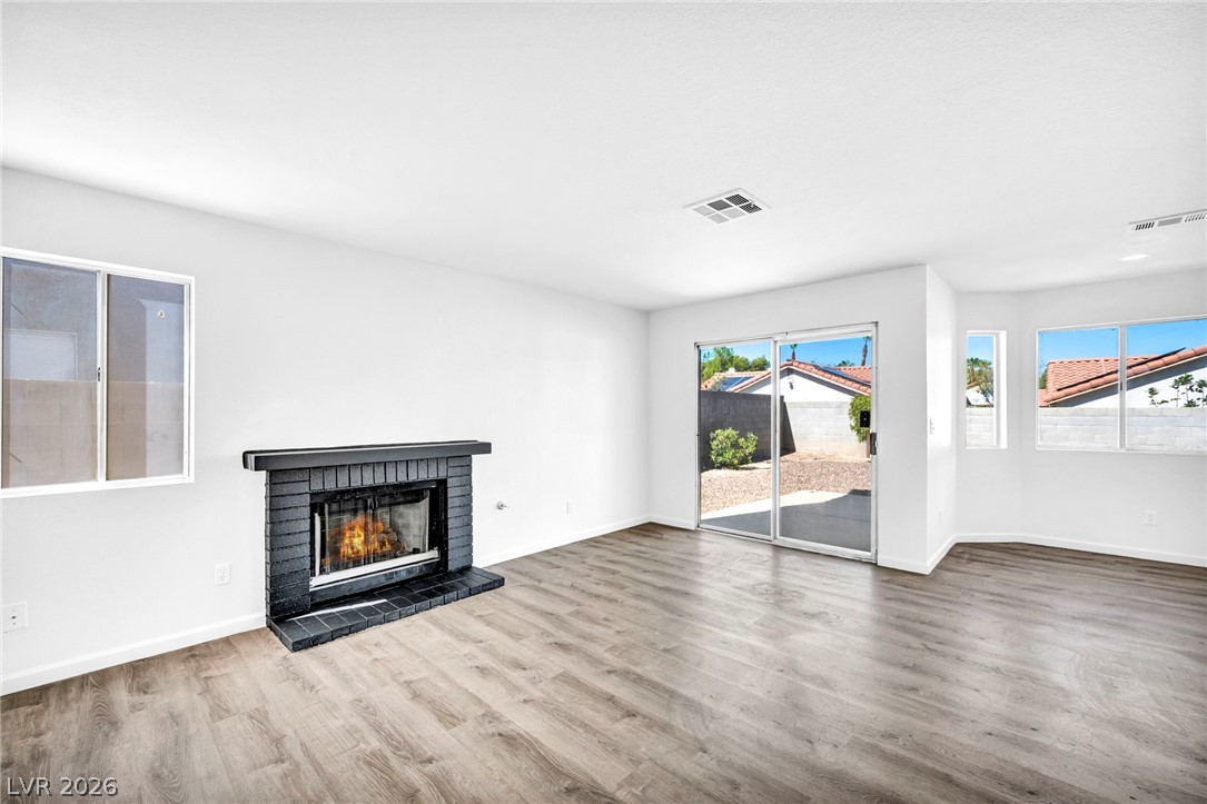 550 Kelsford Drive Property Photo 14