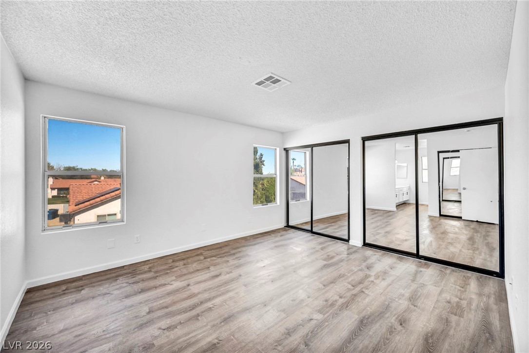 550 Kelsford Drive Property Photo 15