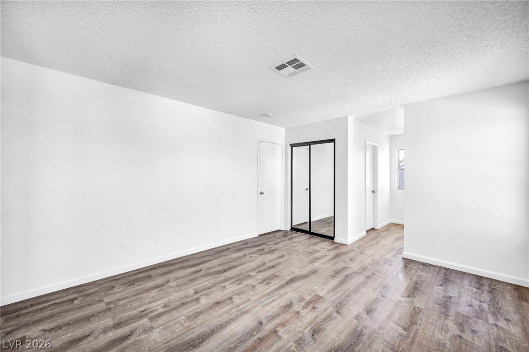 550 Kelsford Drive Property Photo 17