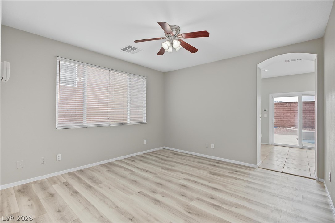 10191 Deep Glen Street Property Photo 5