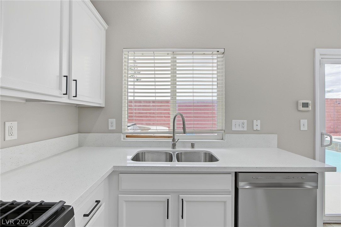 10191 Deep Glen Street Property Photo 11