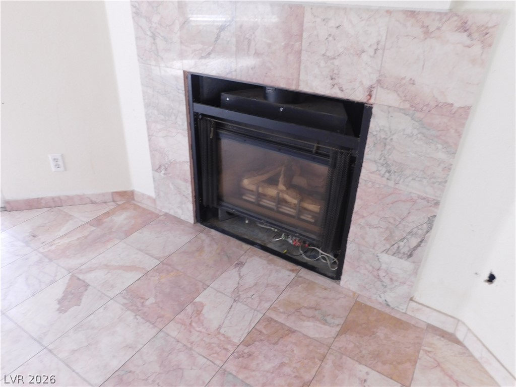 7251 Indian Creek Lane 103 Property Photo 6