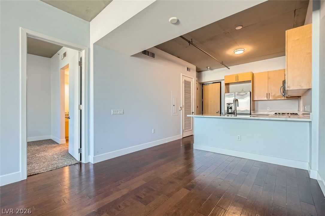 353 East Bonneville Avenue 804 Property Photo 17