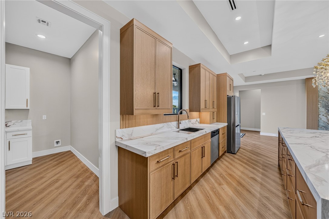 1010 West Annie Avenue Property Photo 23