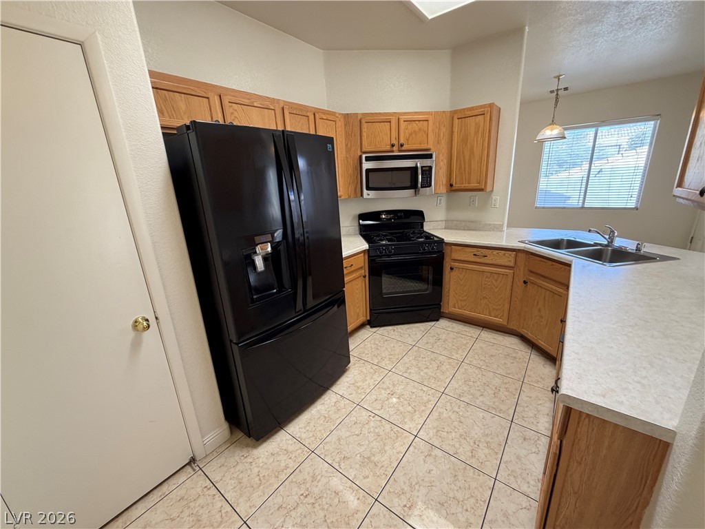 7908 Hornbeam Court Property Photo 4