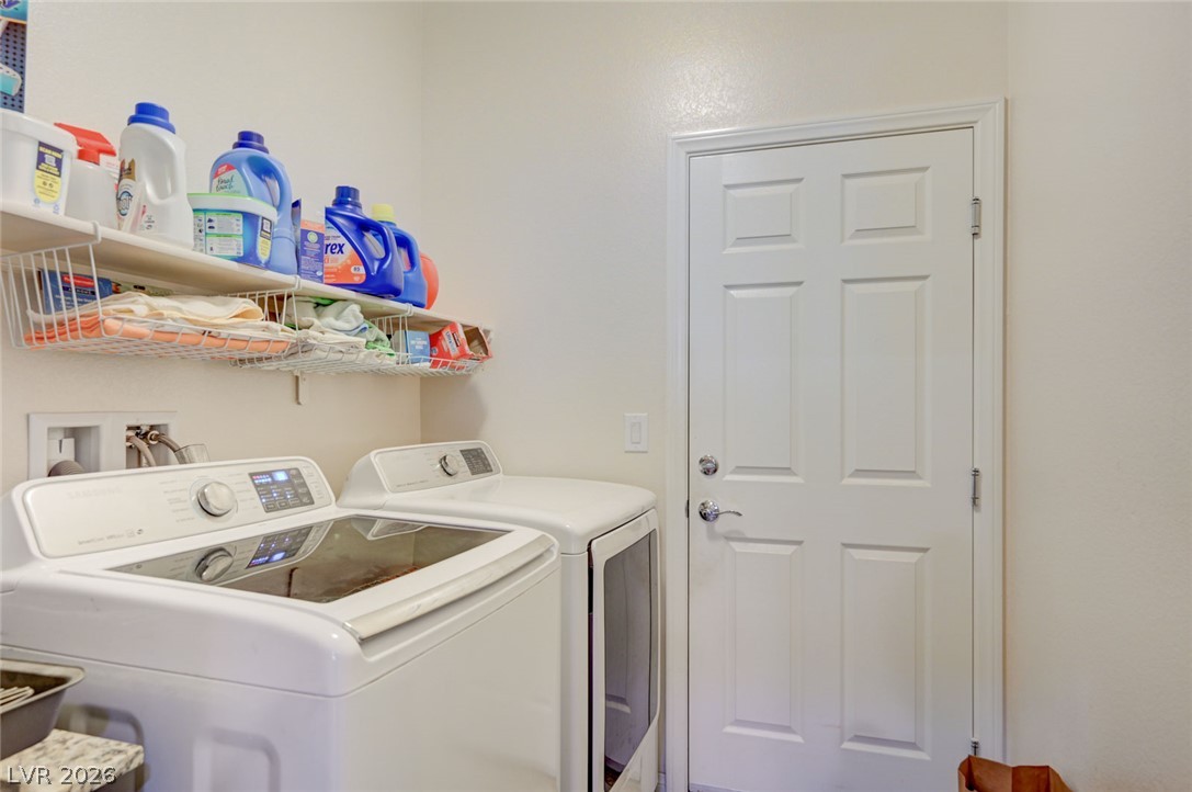 5037 Royal Indigo Street Property Photo 9