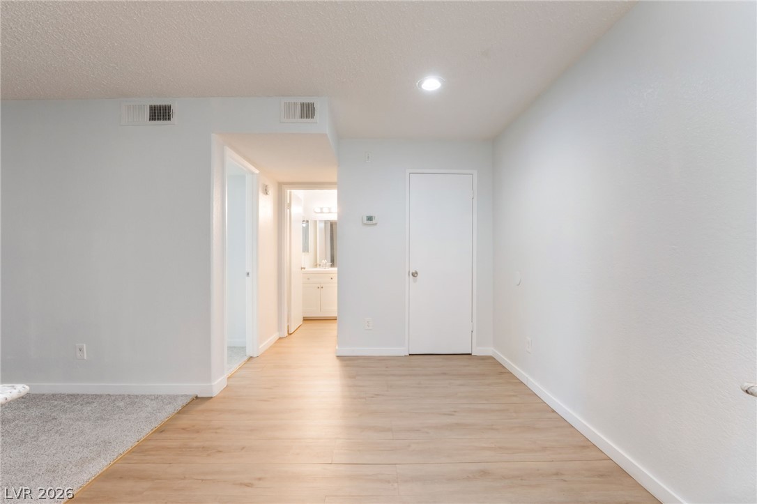 230 Mission Newport Lane 105 Property Photo 5
