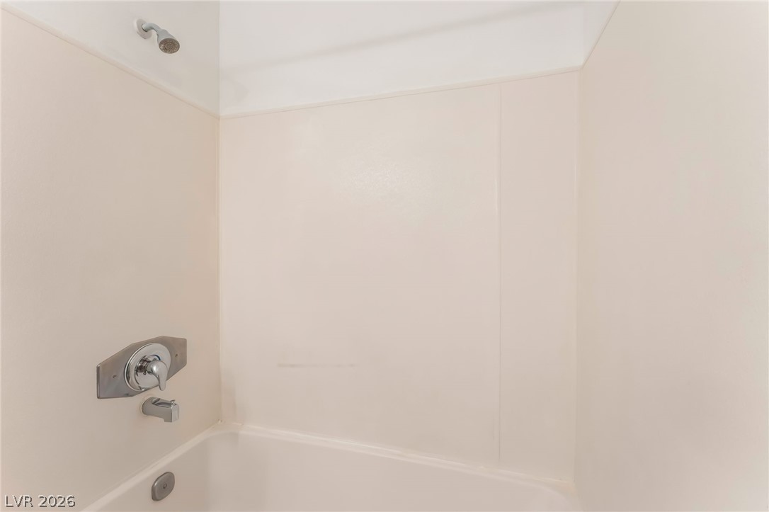 230 Mission Newport Lane 105 Property Photo 15