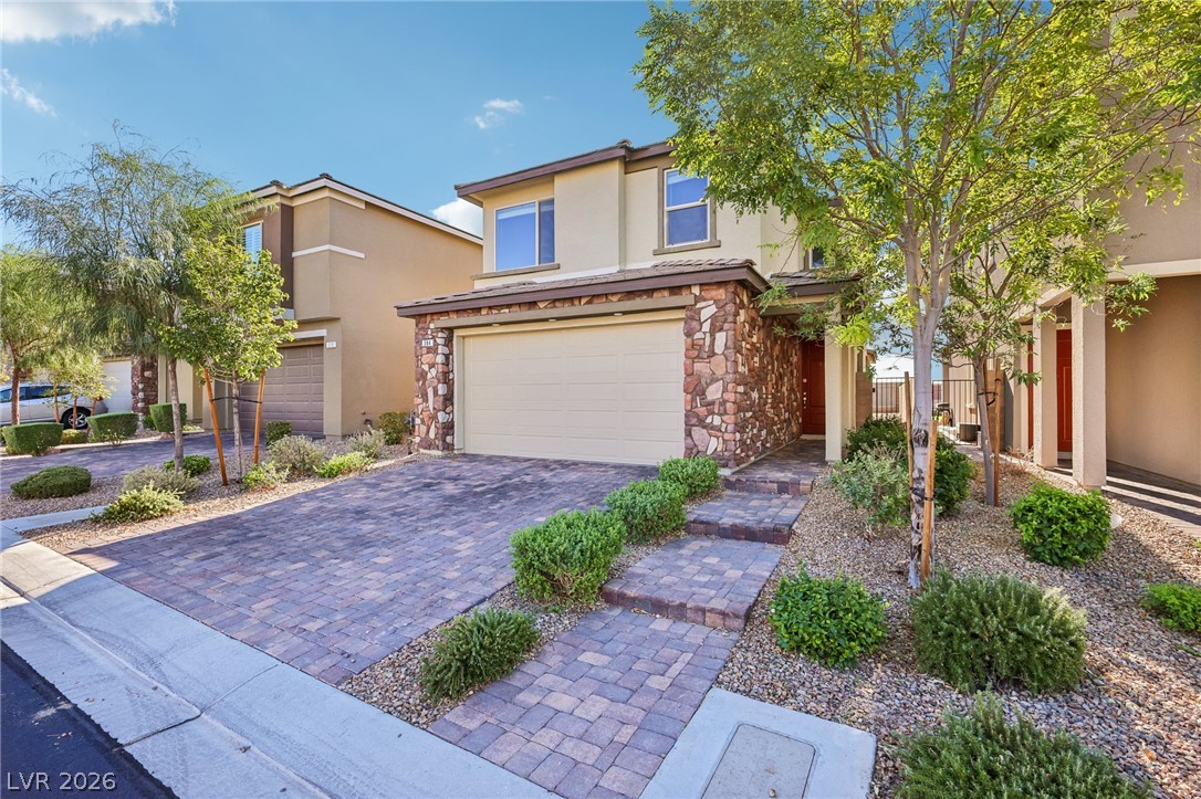 384 Wind Poppy Street Property Photo 4