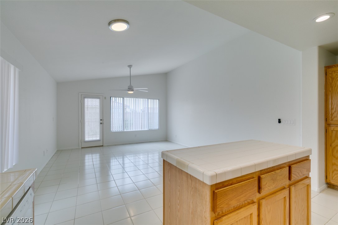1920 Sondrio Drive Property Photo 5