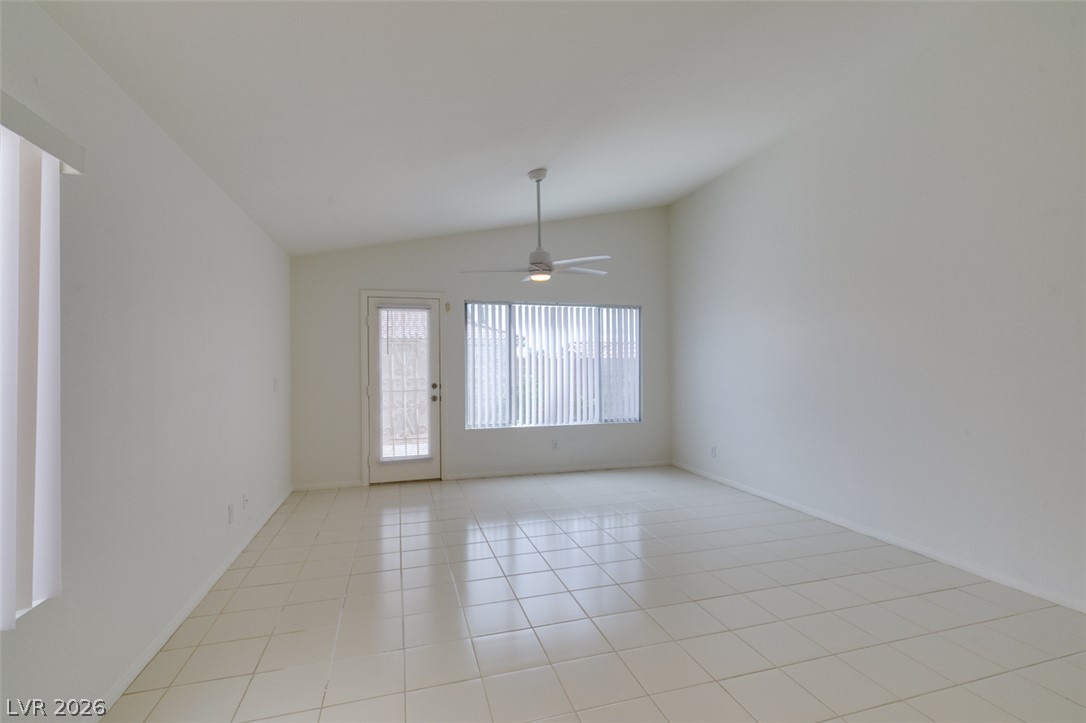 1920 Sondrio Drive Property Photo 9