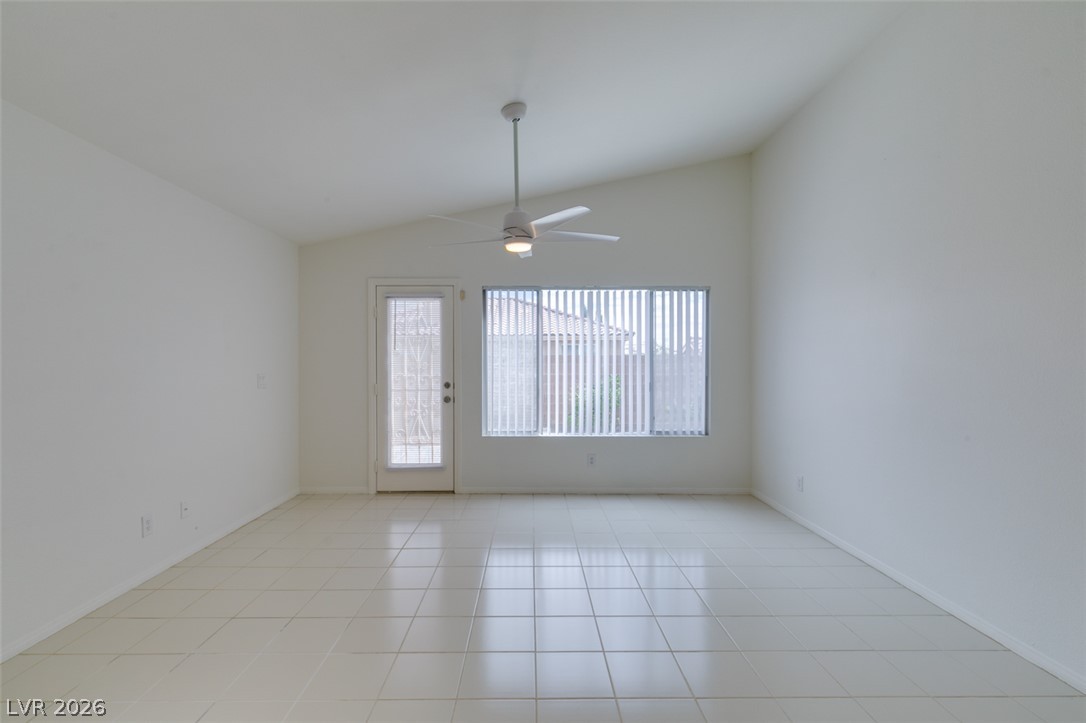 1920 Sondrio Drive Property Photo 11