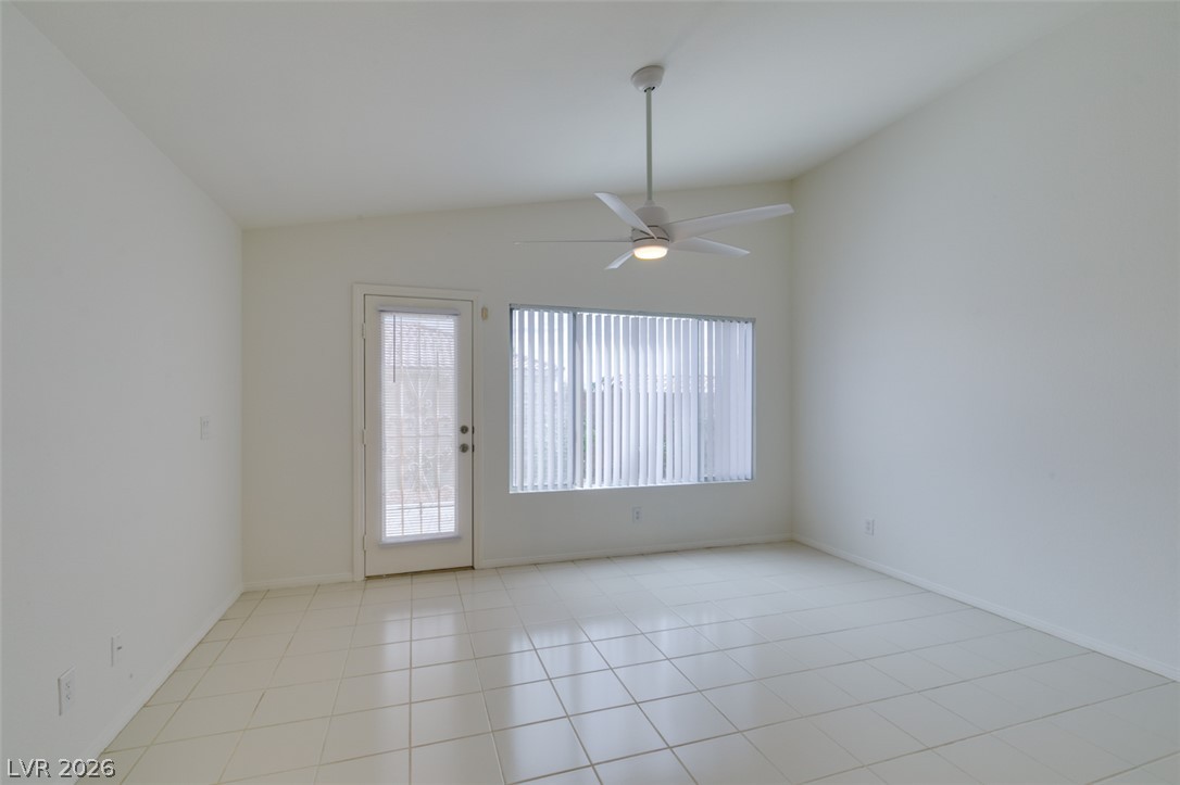 1920 Sondrio Drive Property Photo 12