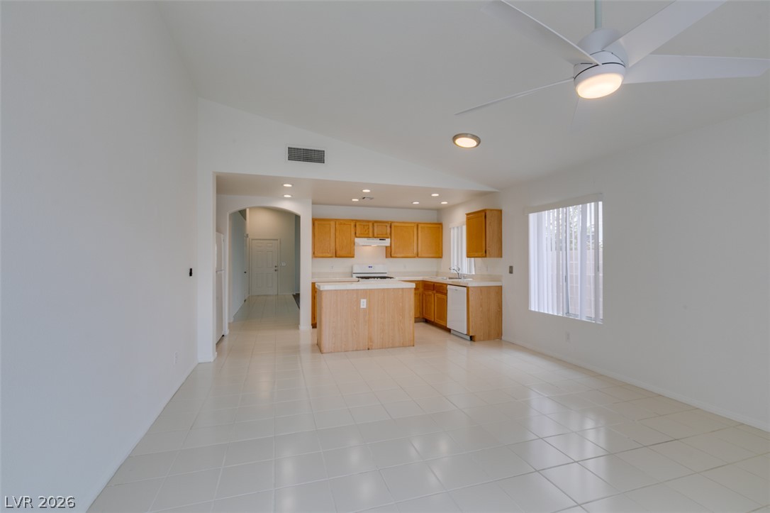 1920 Sondrio Drive Property Photo 16
