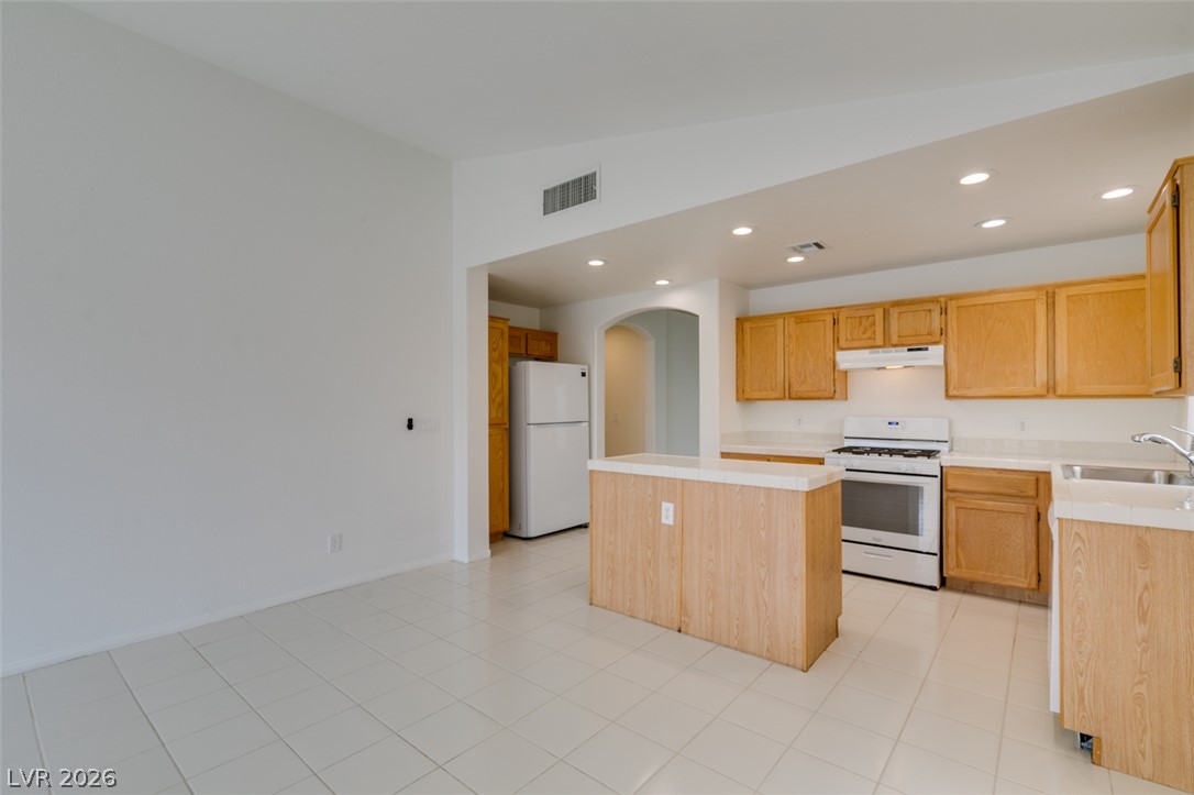 1920 Sondrio Drive Property Photo 18