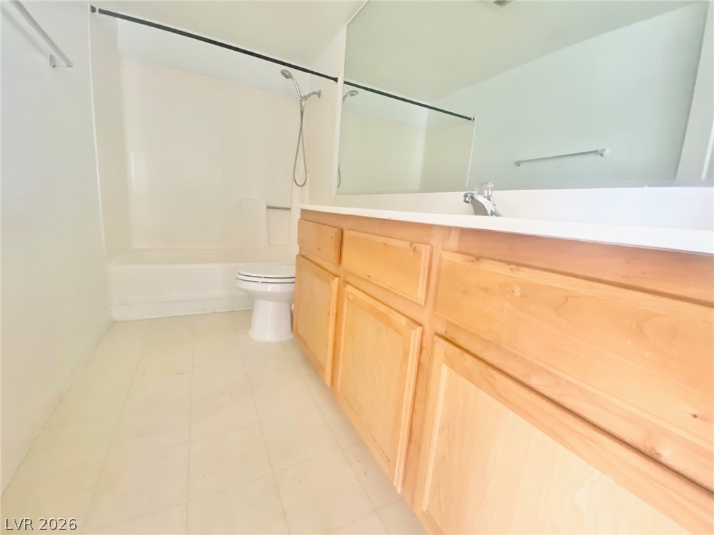 2970 Juniper Hills Boulevard 203 Property Photo 13