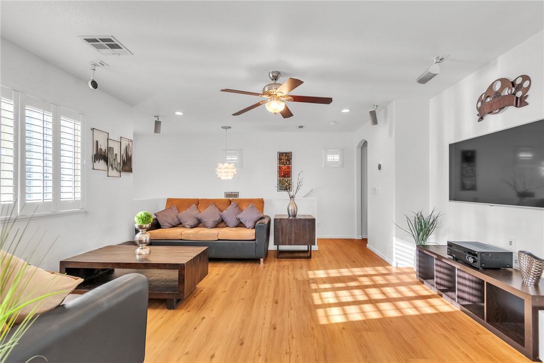 10470 Fancy Fern Street Property Photo 17