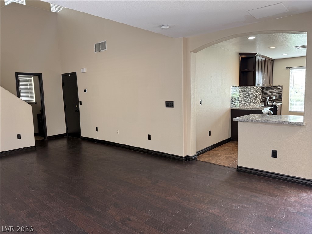 8068 Lyell Mountain Court Property Photo 7