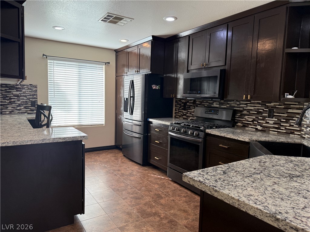 8068 Lyell Mountain Court Property Photo 12