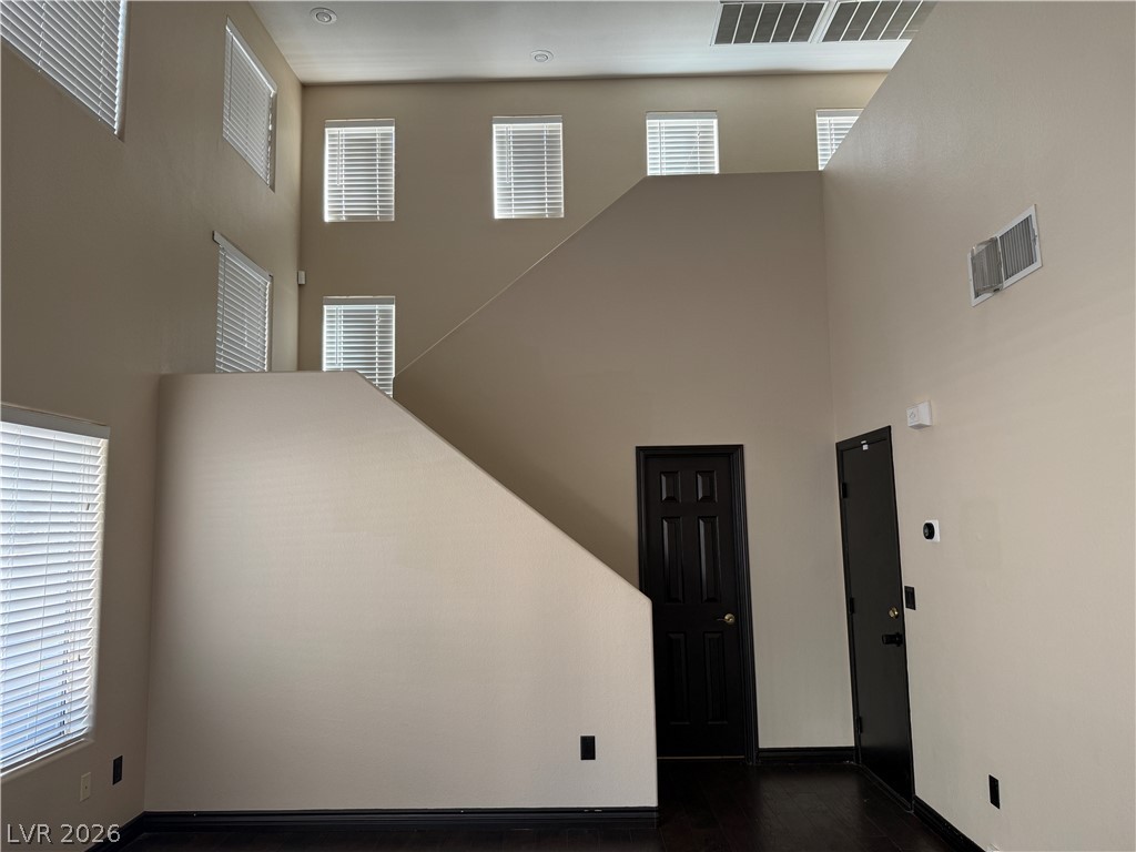 8068 Lyell Mountain Court Property Photo 14