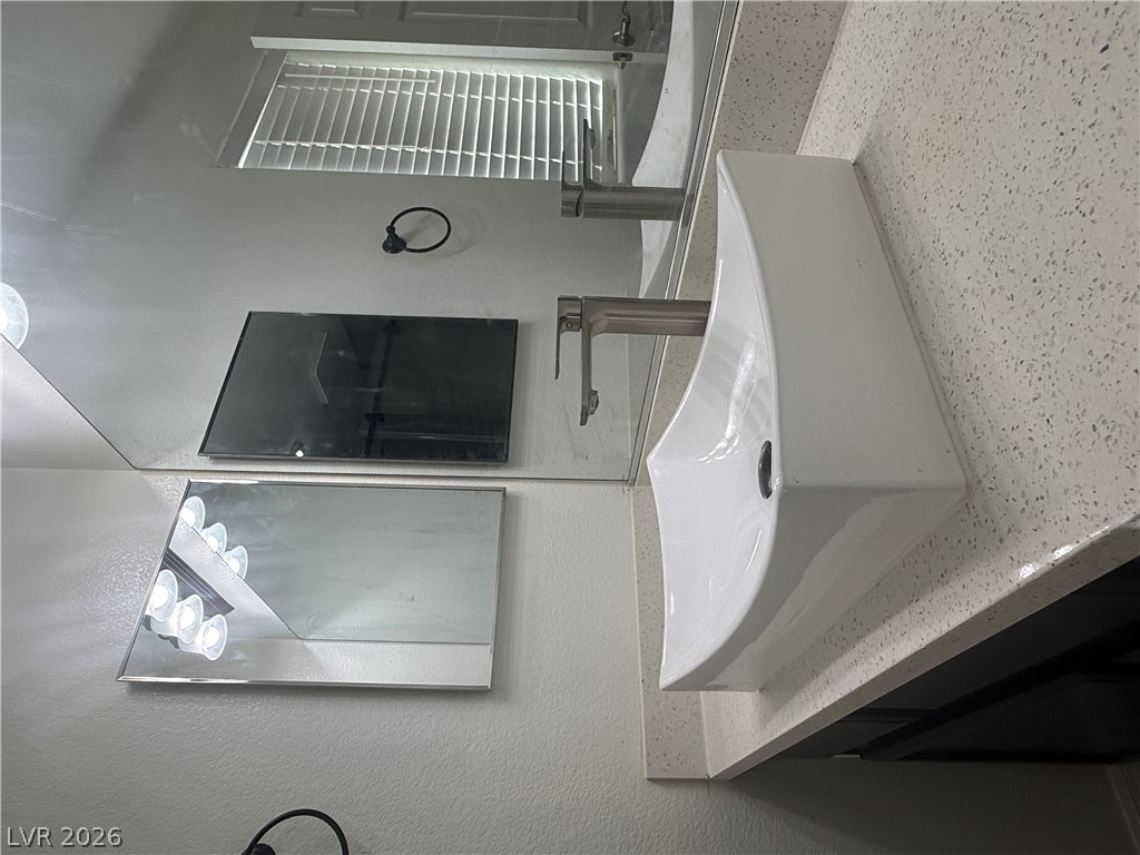 8068 Lyell Mountain Court Property Photo 24