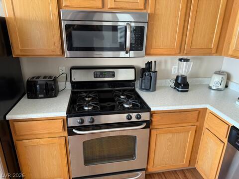 429 Drake Street Property Photo 5