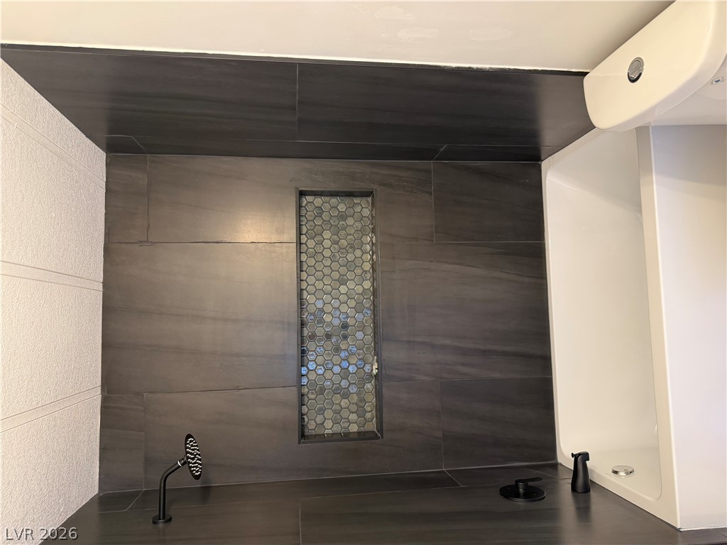 6401 Hafen Ranch Road Property Photo 15