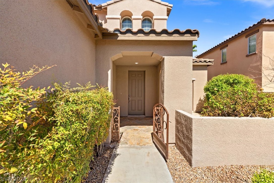 12204 Capilla Real Avenue Property Photo 3