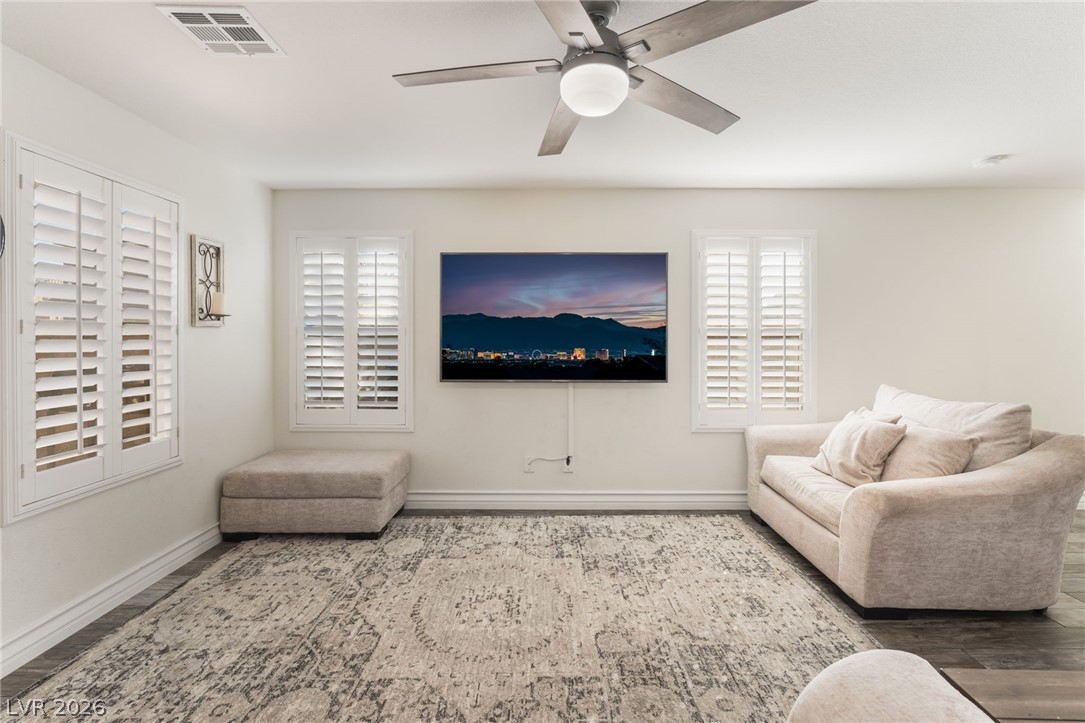3668 Via Mariposa Avenue Property Photo 6