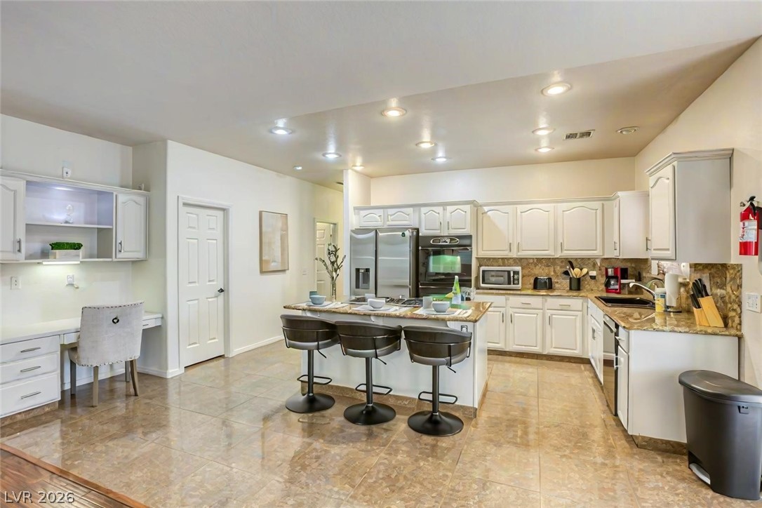 7451 Midfield Court Property Photo 11