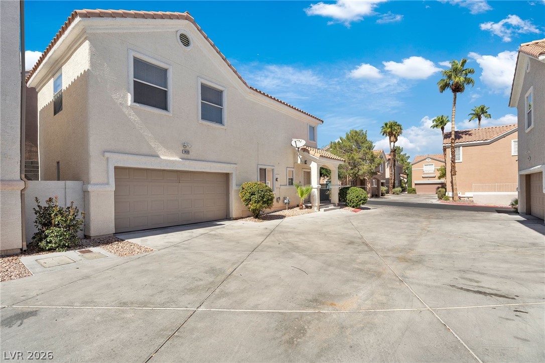 1409 Sycamore Spring Court Property Photo 2