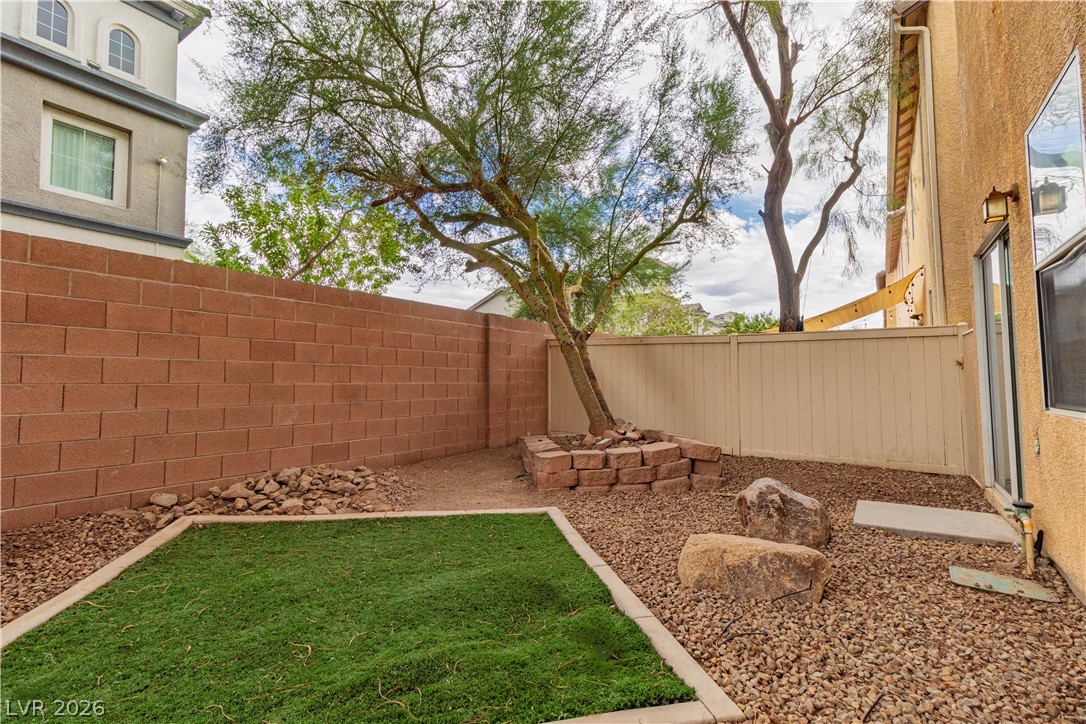 2821184 Property Photo 23