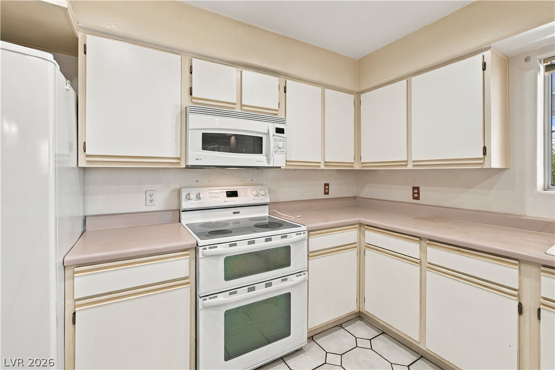 921 Primrose Lane Property Photo 11