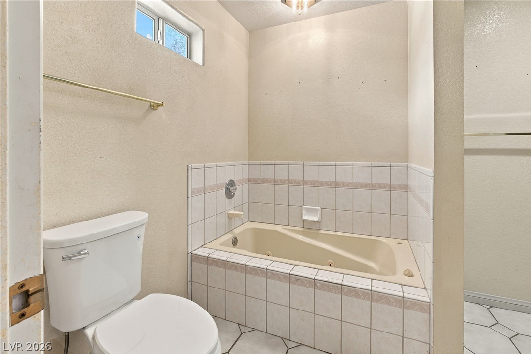 921 Primrose Lane Property Photo 15