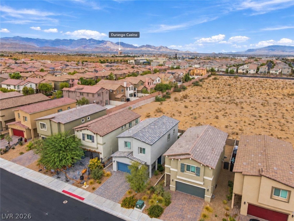 7834 Morganite Avenue Property Photo 4