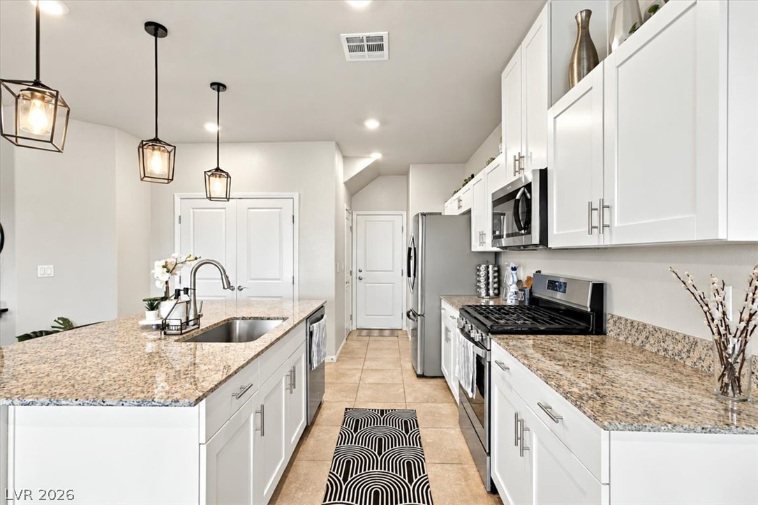 7834 Morganite Avenue Property Photo 10