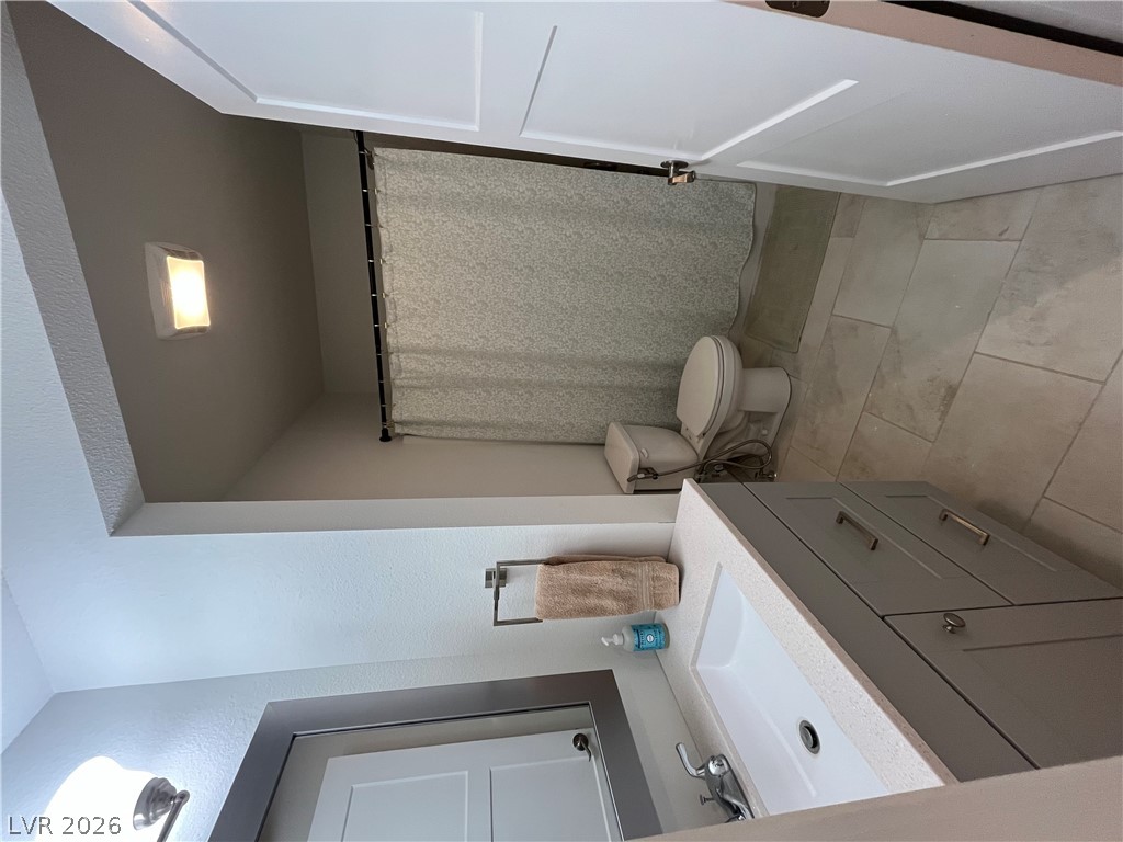 659 D Property Photo 8