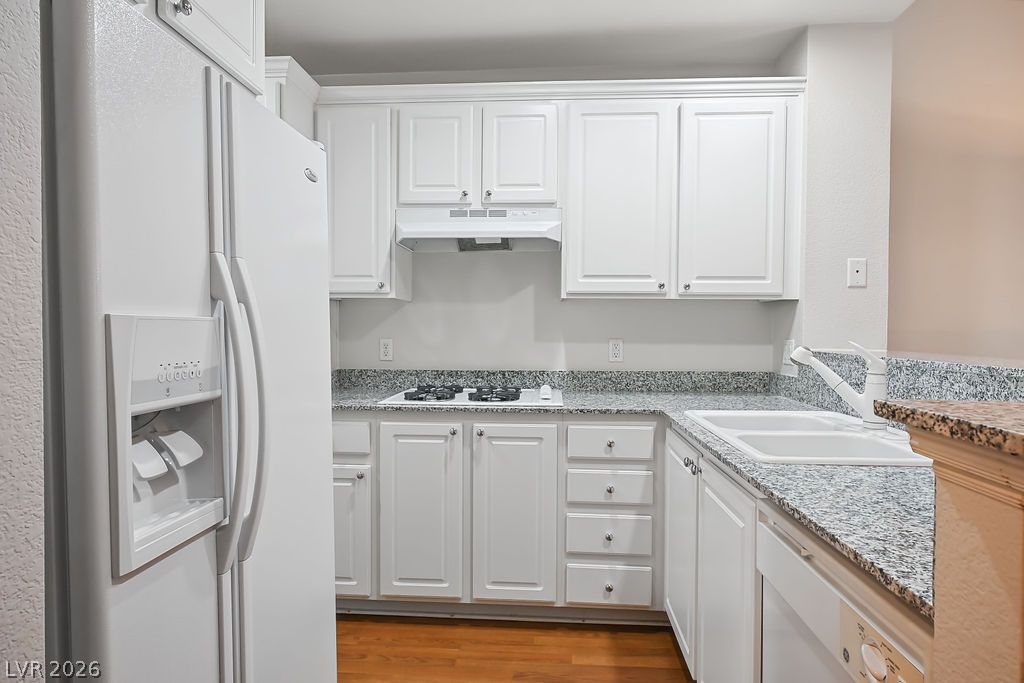 47 East Agate Avenue 301 Property Photo 7
