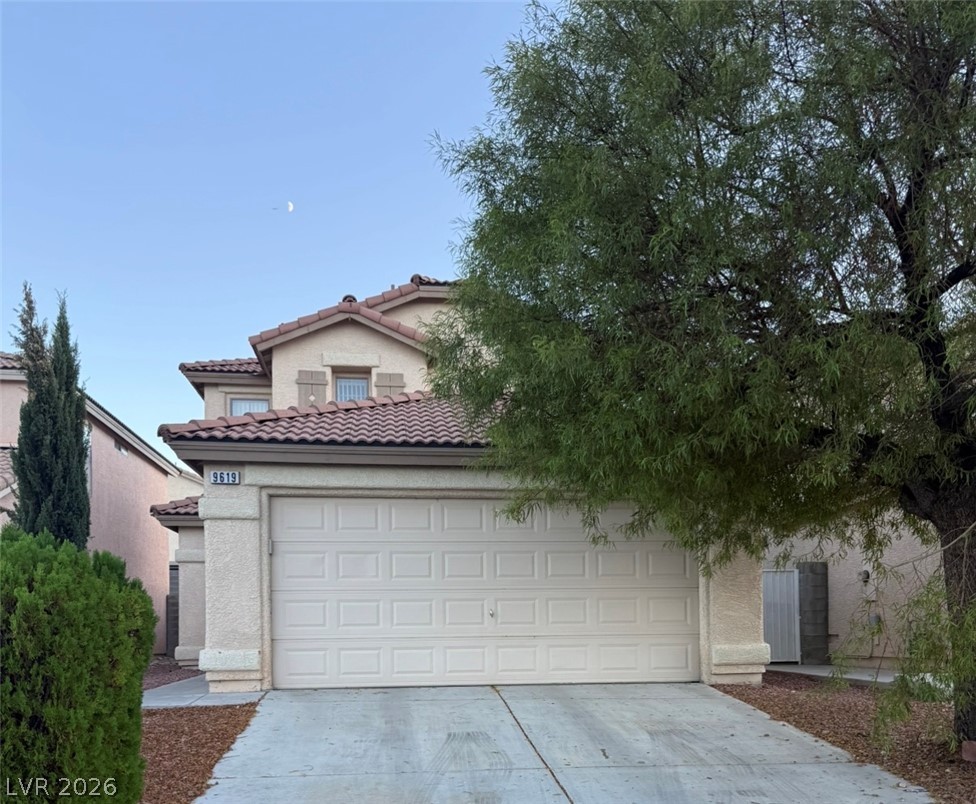 9619 Grapeland Avenue Property Photo 1