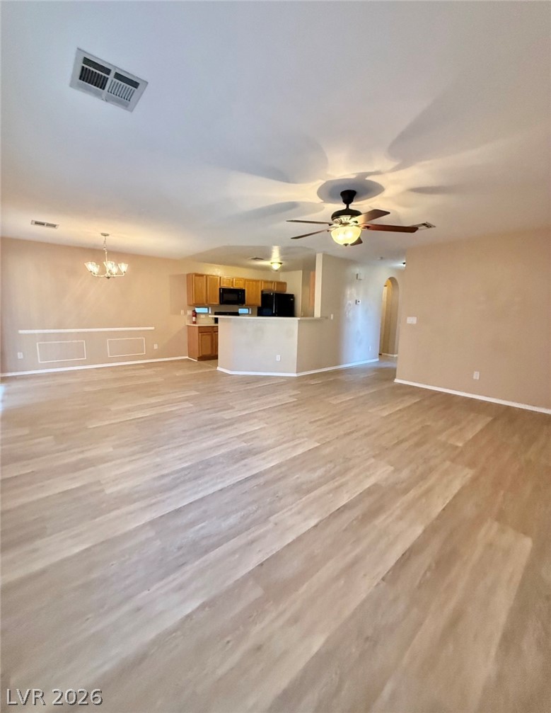 9619 Grapeland Avenue Property Photo 2