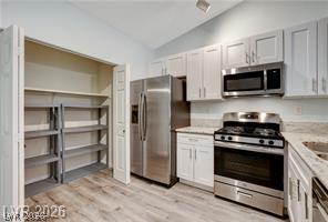 393 Blanca Springs Drive Property Photo 8