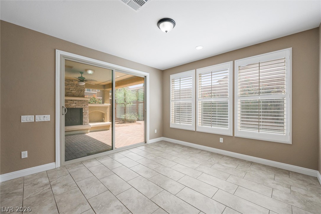 9471 Wild Valley Avenue Property Photo 15