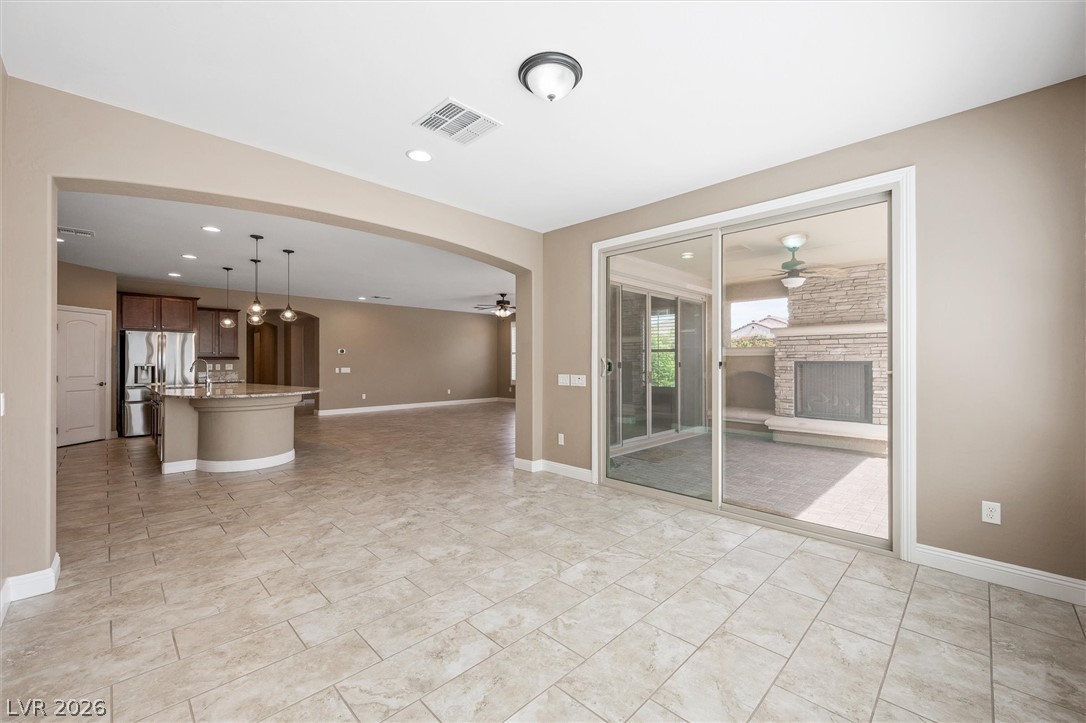 9471 Wild Valley Avenue Property Photo 16