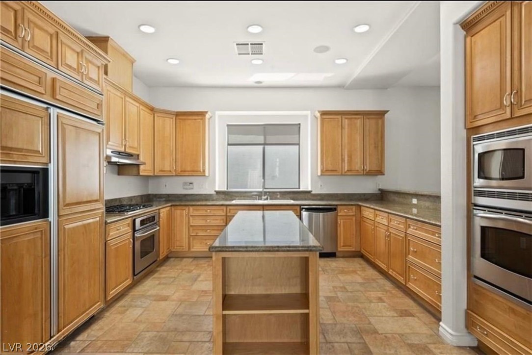 9312 Fontainbleu Drive Property Photo 17