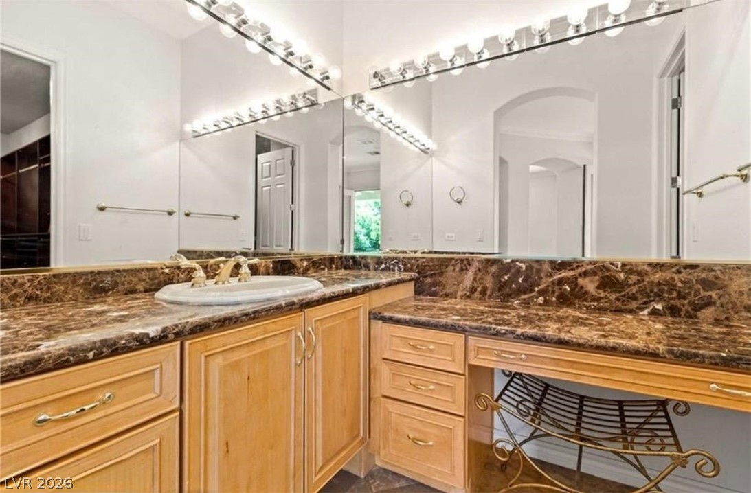 9312 Fontainbleu Drive Property Photo 29