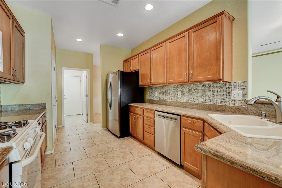 2612 Rock Pigeon Avenue Property Photo 5