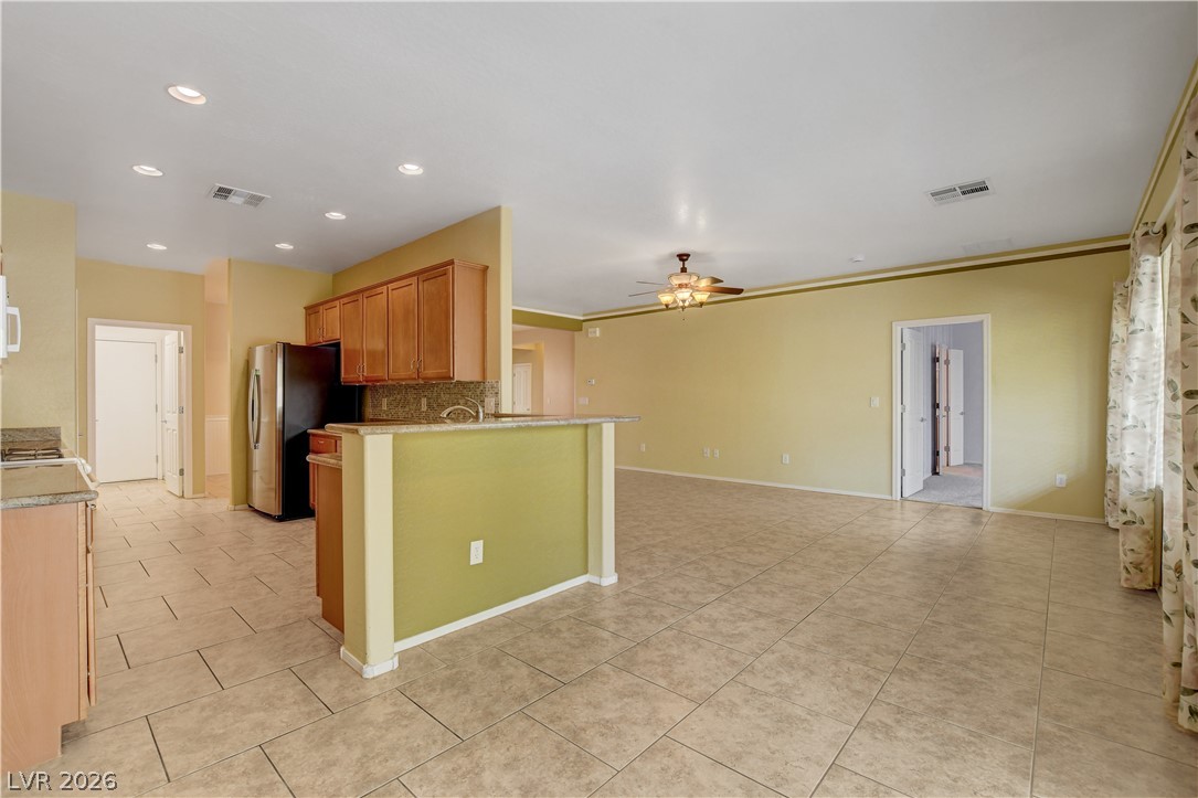 2612 Rock Pigeon Avenue Property Photo 10