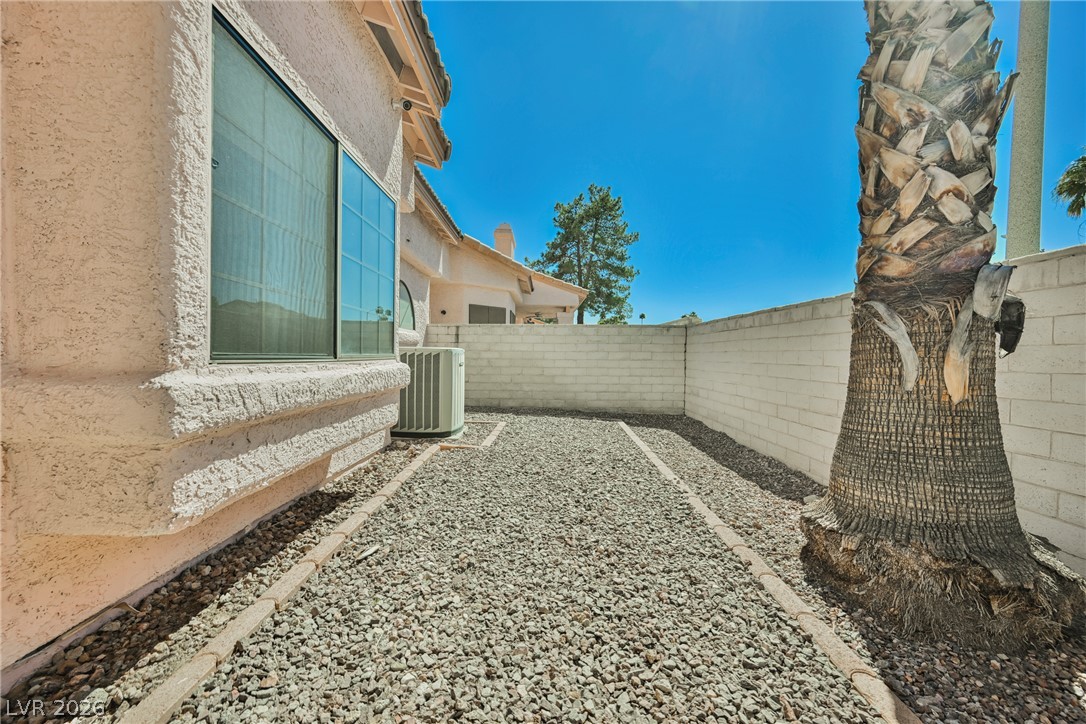 2699 Aldonza Drive Property Photo 47